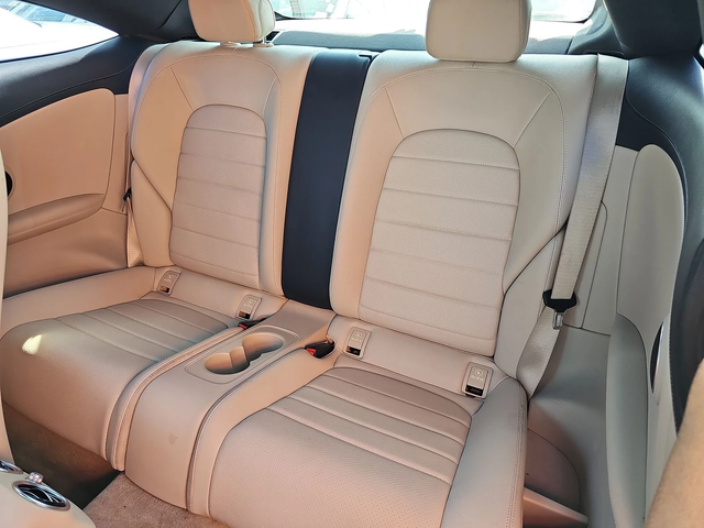 Mercedes-Benz C 300 AMG* KEYLESS GO* BURMASTER* ПОДГРЕВ* КАМЕРА* ПАМЕТ - автомобили, коли, обяви за нови и употребявани 13