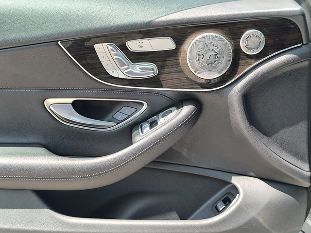 Mercedes-Benz C 300, 2018 г., 61300 км, 245 к.с. - автомобили, коли, обяви за нови и употребявани 12