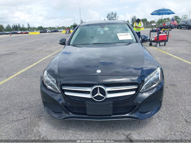Mercedes-Benz C 300 2.0L I-4 DI, DOHC, VVT, TURBO, 241HP All Wheel Drive - автомобили, коли, обяви за нови и употребявани 11