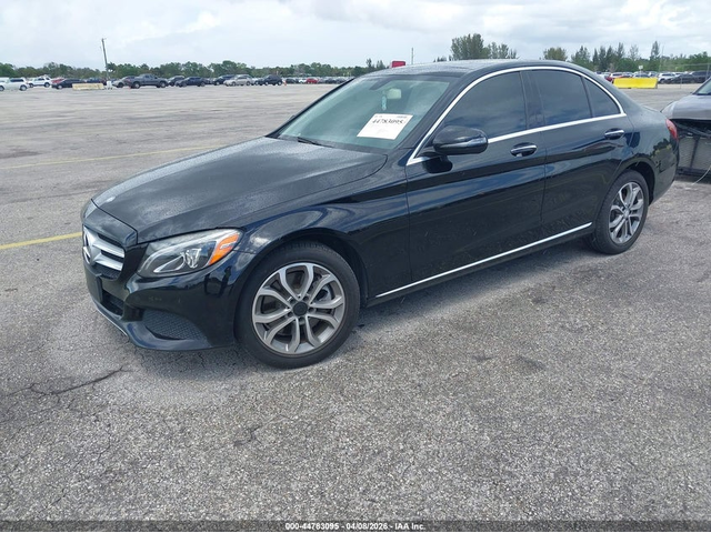 Mercedes-Benz C 300 2.0L I-4 DI, DOHC, VVT, TURBO, 241HP All Wheel Drive - автомобили, коли, обяви за нови и употребявани 1