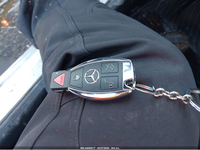 Mercedes-Benz C 300 2.0L I-4 DI, DOHC, VVT, TURBO, 241HP All Wheel Drive - автомобили, коли, обяви за нови и употребявани 10