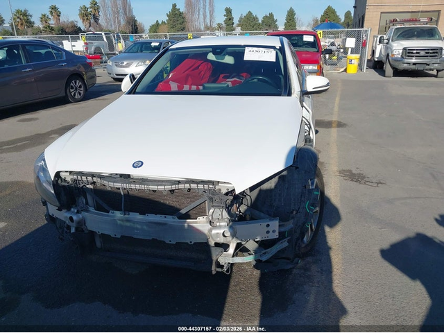 Mercedes-Benz C 300 2.0L I-4 DI, DOHC, VVT, TURBO, 241HP Rear Wheel Drive - автомобили, коли, обяви за нови и употребявани 5