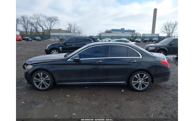 Mercedes-Benz C 300 2.0L I-4 DI, DOHC, VVT, TURBO, 241HP Rear Wheel Drive - автомобили, коли, обяви за нови и употребявани 13