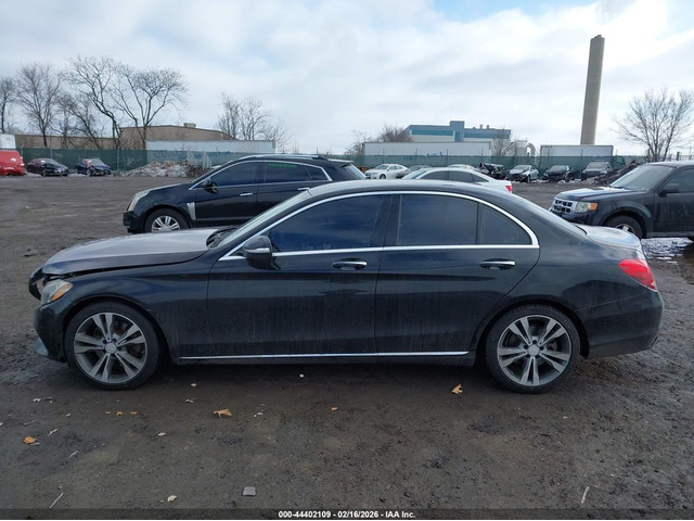 Mercedes-Benz C 300 2.0L I-4 DI, DOHC, VVT, TURBO, 241HP Rear Wheel Drive - автомобили, коли, обяви за нови и употребявани 13