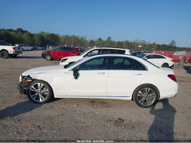 Mercedes-Benz C 300 2.0L I-4 DI, DOHC, VVT, TURBO, 241HP Rear Wheel Drive - автомобили, коли, обяви за нови и употребявани 13