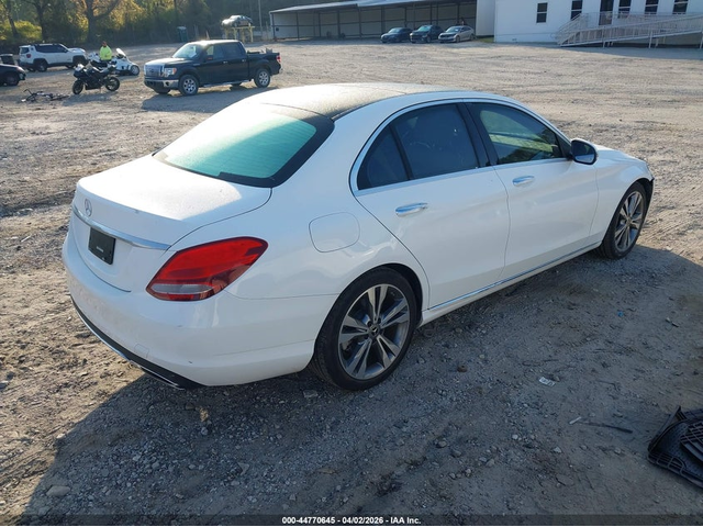 Mercedes-Benz C 300 2.0L I-4 DI, DOHC, VVT, TURBO, 241HP Rear Wheel Drive - автомобили, коли, обяви за нови и употребявани 3