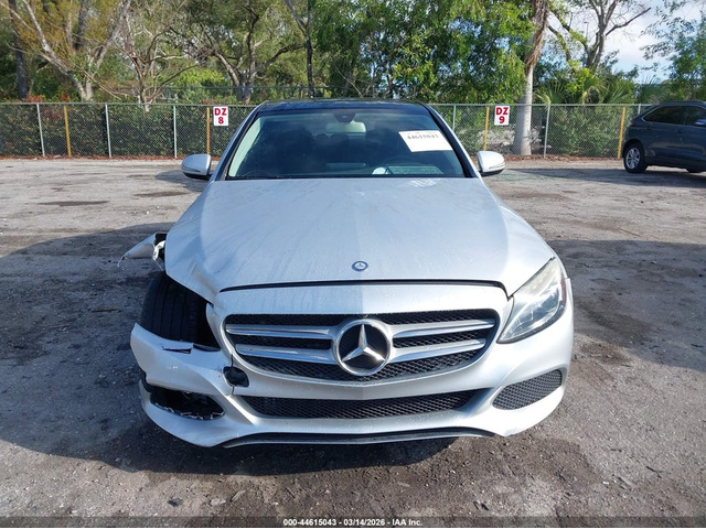 Mercedes-Benz C 300 2.0L I-4 DI, DOHC, VVT, TURBO, 241HP Rear Wheel Drive - автомобили, коли, обяви за нови и употребявани 11