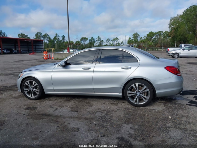 Mercedes-Benz C 300 2.0L I-4 DI, DOHC, VVT, TURBO, 241HP Rear Wheel Drive - автомобили, коли, обяви за нови и употребявани 13