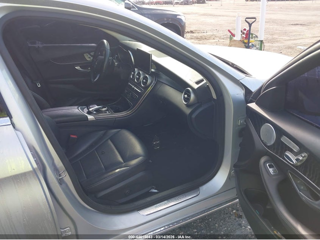 Mercedes-Benz C 300 2.0L I-4 DI, DOHC, VVT, TURBO, 241HP Rear Wheel Drive - автомобили, коли, обяви за нови и употребявани 4