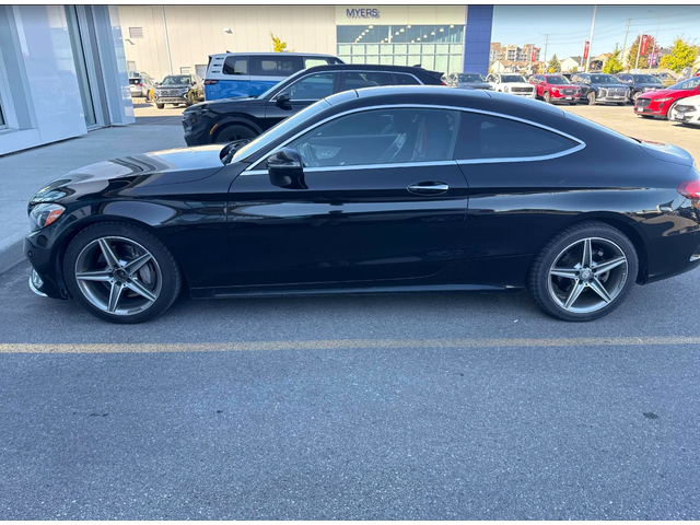 Mercedes-Benz C 300 - автомобили, коли, обяви за нови и употребявани 1