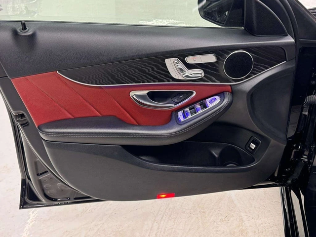 Mercedes-Benz C 300 * CARFAX * ЦЕНА ДО БГ - автомобили, коли, обяви за нови и употребявани 5