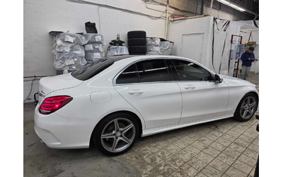 mercedes-benz-c-300 - 2