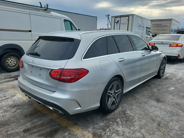 Mercedes-Benz C 300 - автомобили, коли, обяви за нови и употребявани 2