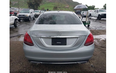 mercedes-benz-c-300 - 4