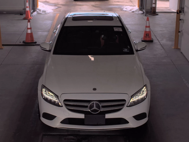 Mercedes-Benz C 300 4MATIC - автомобили, коли, обяви за нови и употребявани 1