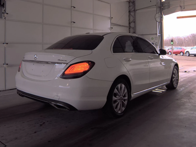 Mercedes-Benz C 300 4MATIC - автомобили, коли, обяви за нови и употребявани 3