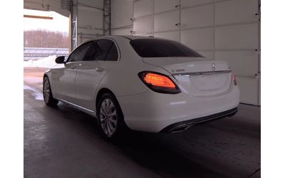 mercedes-benz-c-300 - 5