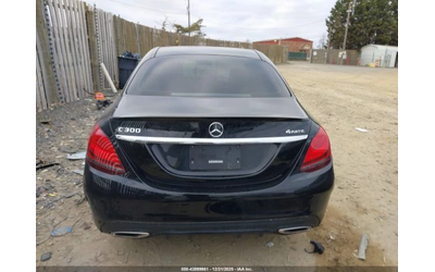Mercedes-Benz C 300 4-Matic - автомобили, коли, обяви за нови и употребявани 15