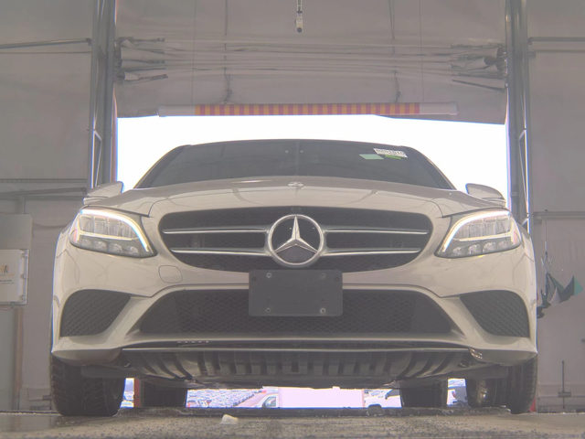 Mercedes-Benz C 300 4MATIC - автомобили, коли, обяви за нови и употребявани 2