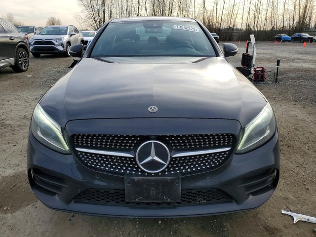 Mercedes-Benz C 300 4MATIC - автомобили, коли, обяви за нови и употребявани 4