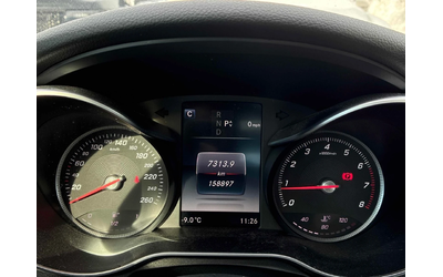 Mercedes-Benz C 300 AMG-pkg* Night-pkg* Keyless* Rear Camera* Ambient* - автомобили, коли, обяви за нови и употребявани 7