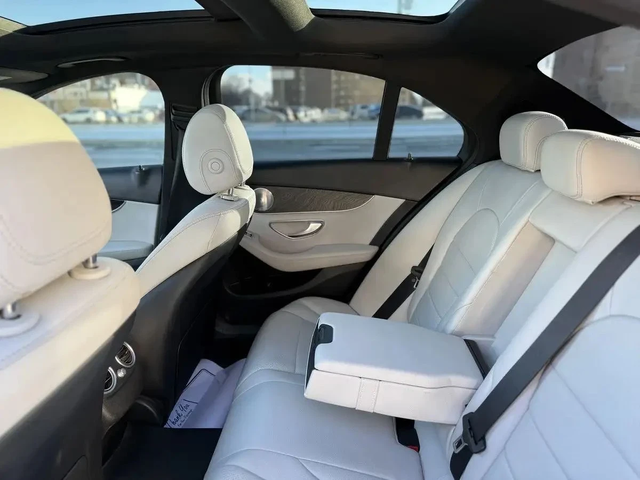 Mercedes-Benz C 300 AMG-pkg* Night-pkg* Burmester* Keyless* Camera* Am - автомобили, коли, обяви за нови и употребявани 15