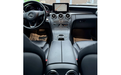 Mercedes-Benz C 300 4M* AMG-pkg* Keyless* Ambient* Подгрев* Пано - автомобили, коли, обяви за нови и употребявани 7