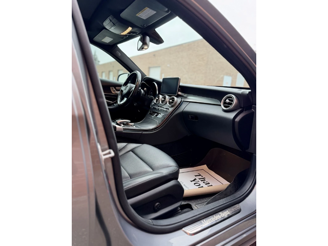 Mercedes-Benz C 300 4M* AMG-pkg* Keyless* Ambient* Подгрев* Пано - автомобили, коли, обяви за нови и употребявани 9