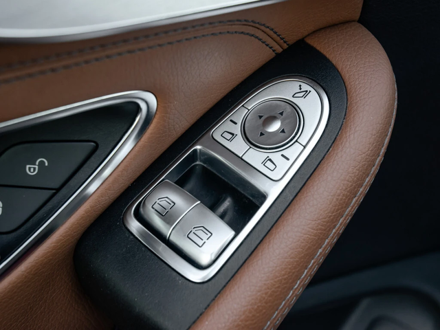 Mercedes-Benz C 300 AMG-pkg* COUPE* BROWN INT* NAV* PANOROOF* B.SPOT| - автомобили, коли, обяви за нови и употребявани 11