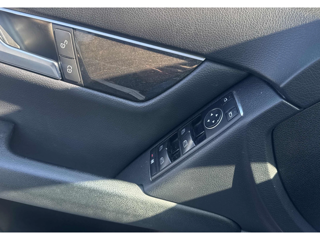 Mercedes-Benz C 300 КОжа* Подгрев* Кейлес* ВИДЕО - автомобили, коли, обяви за нови и употребявани 10