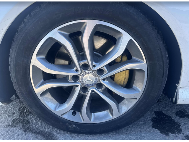 Mercedes-Benz C 300 КОжа* Подгрев* Кейлес* ВИДЕО - автомобили, коли, обяви за нови и употребявани 6