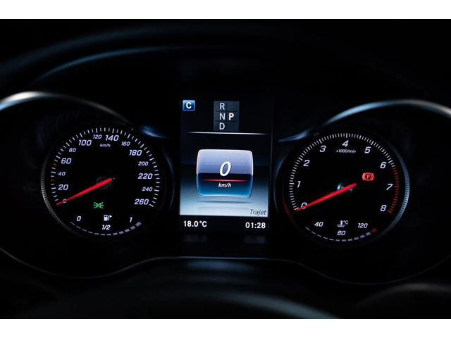 Mercedes-Benz C 300 4MATIC* KEYLESS* ПОДГРЕВ* КАМЕРА* ПАНОРАМА - автомобили, коли, обяви за нови и употребявани 7