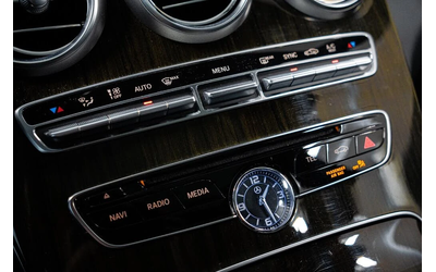 Mercedes-Benz C 300 4MATIC* KEYLESS* ПОДГРЕВ* КАМЕРА* ПАНОРАМА - автомобили, коли, обяви за нови и употребявани 9