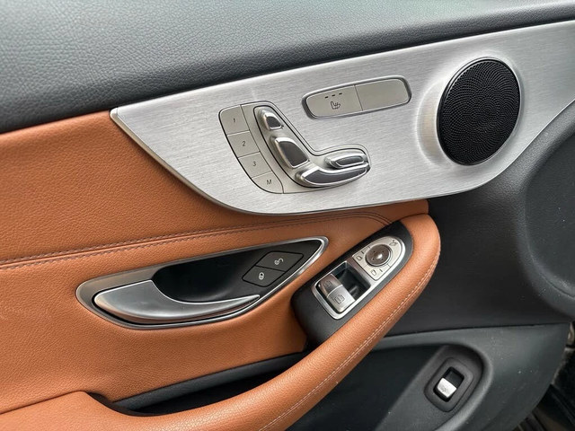 Mercedes-Benz C 300 4MATIC* АвтоКредит* (ЦЕНА ДО БГ) - автомобили, коли, обяви за нови и употребявани 7