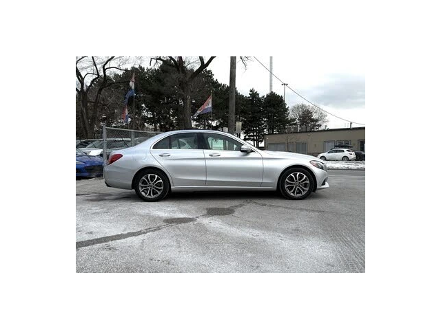 Mercedes-Benz C 300 4MATIC* АвтоКредит* (Цена до БГ) - автомобили, коли, обяви за нови и употребявани 1