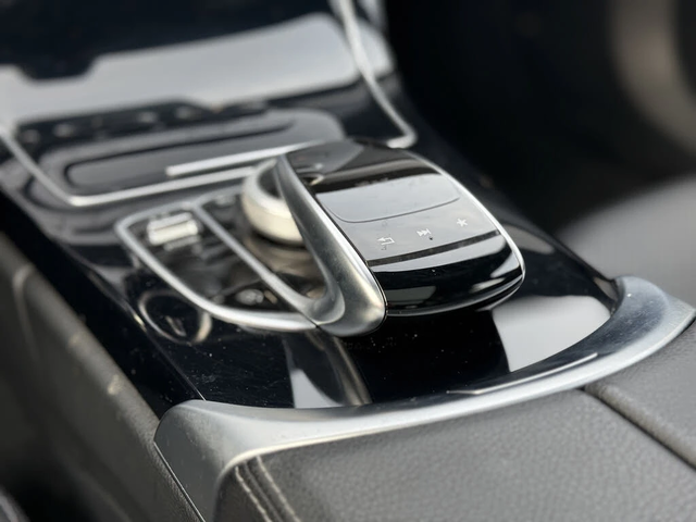 Mercedes-Benz C 300 Wagon 4MATIC АвтоКредит  (ЦЕНА ДО БГ) - автомобили, коли, обяви за нови и употребявани 9