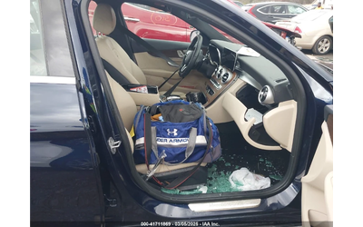 mercedes-benz-c-300 - 4