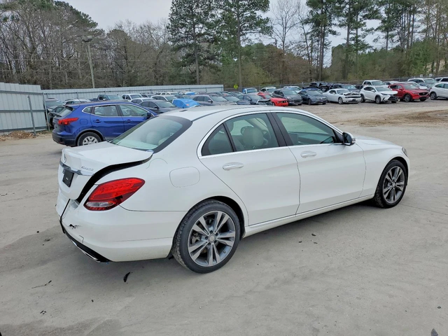 Mercedes-Benz C 300 2.0 TURBO 4 MATIC CARPLAY БЯЛА КОЖА CAM ASSIST LED - автомобили, коли, обяви за нови и употребявани 2