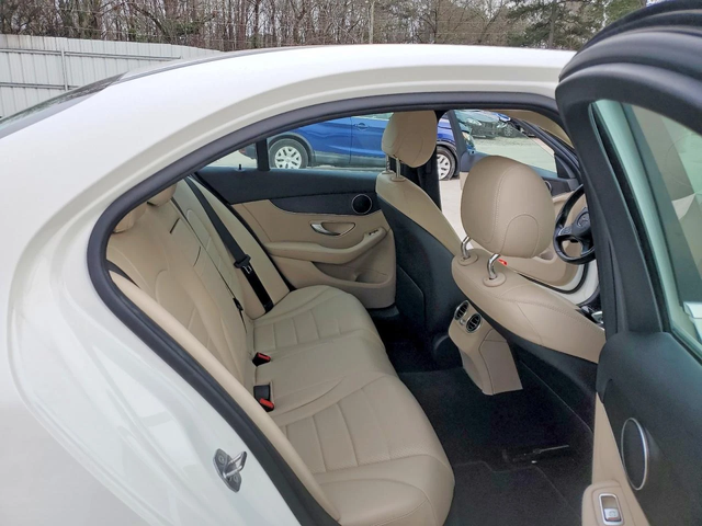 Mercedes-Benz C 300 2.0 TURBO 4 MATIC CARPLAY БЯЛА КОЖА CAM ASSIST LED - автомобили, коли, обяви за нови и употребявани 8