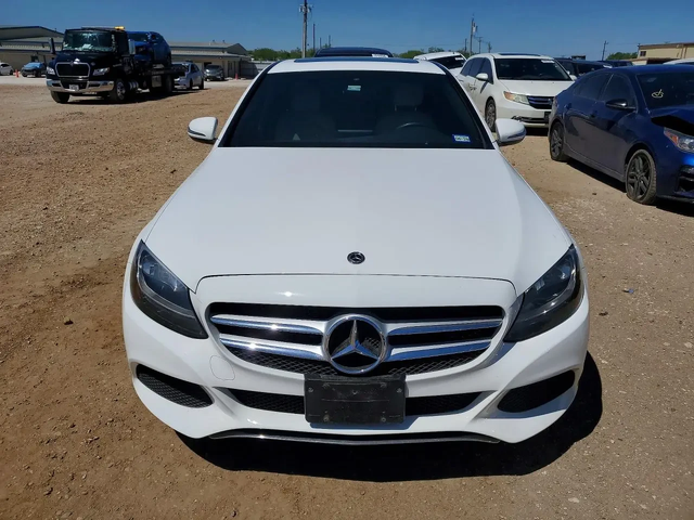 Mercedes-Benz C 300 - автомобили, коли, обяви за нови и употребявани 2
