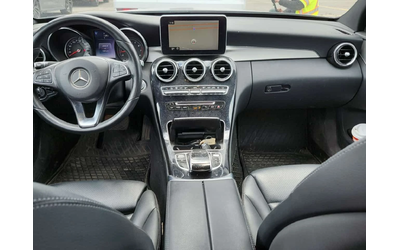 Mercedes-Benz C 300 * CARFAX * 2 КЛЮЧА * КАМЕРА * НАВИГАЦИЯ * - автомобили, коли, обяви за нови и употребявани 9
