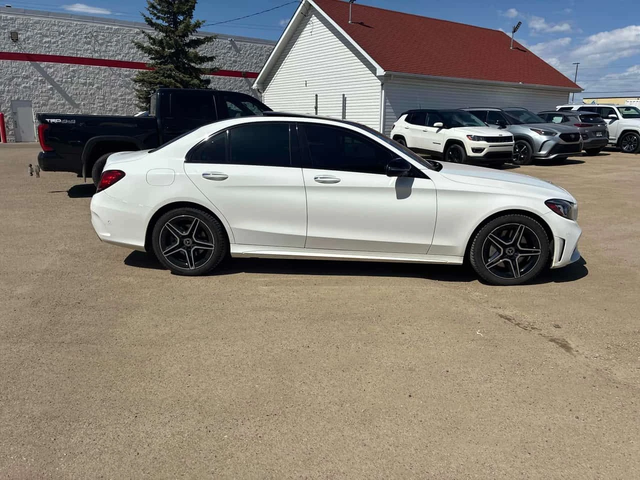 Mercedes-Benz C 300 | ОТ ПРЕДСТАВИТЕЛСТВО| КЛИП НА МОТОР| CARFAX - автомобили, коли, обяви за нови и употребявани 3