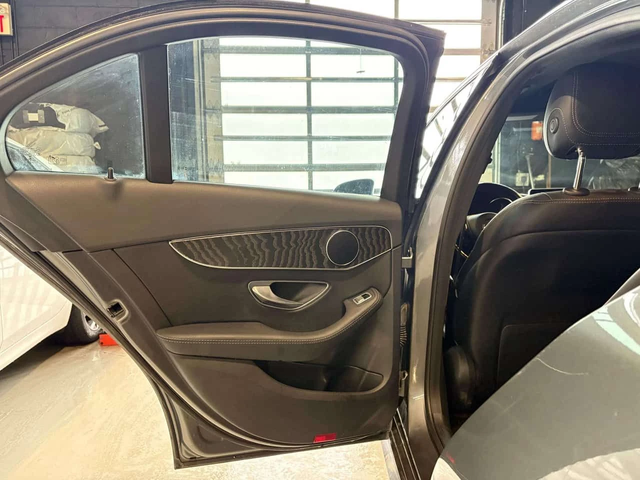 Mercedes-Benz C 300 Keyless| Sunroof| Ambient| Burmester| - автомобили, коли, обяви за нови и употребявани 15
