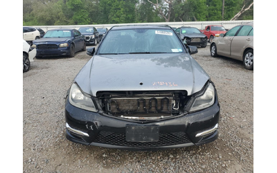 mercedes-benz-c-300-4matic - 4