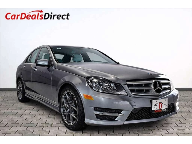Mercedes-Benz W100 * 4MATIC / Leather / Sunroof / Nav / Heated Seats - автомобили, коли, обяви за нови и употребявани 0