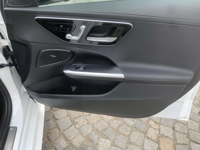 Mercedes-Benz C 300 e /NAVI/AMG line/LED/TV/MULTY/ГАРАНЦИЯ! - автомобили, коли, обяви за нови и употребявани 12