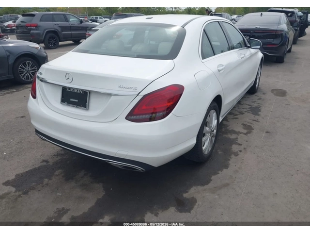 Mercedes-Benz C 300 АВТОКРЕДИТ - автомобили, коли, обяви за нови и употребявани 3