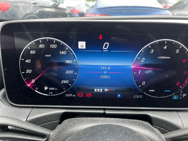 Mercedes-Benz C 300 CARFAX - автомобили, коли, обяви за нови и употребявани 3
