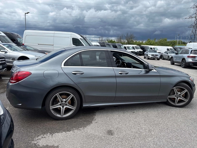Mercedes-Benz C 300 CARFAX - автомобили, коли, обяви за нови и употребявани 2