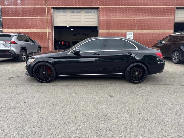 Mercedes-Benz C 300 - автомобили, коли, обяви за нови и употребявани 1